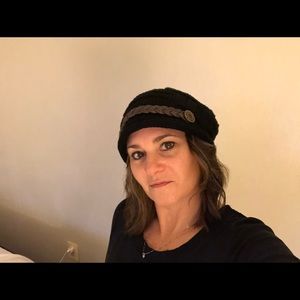 Meet your Posher, Cari